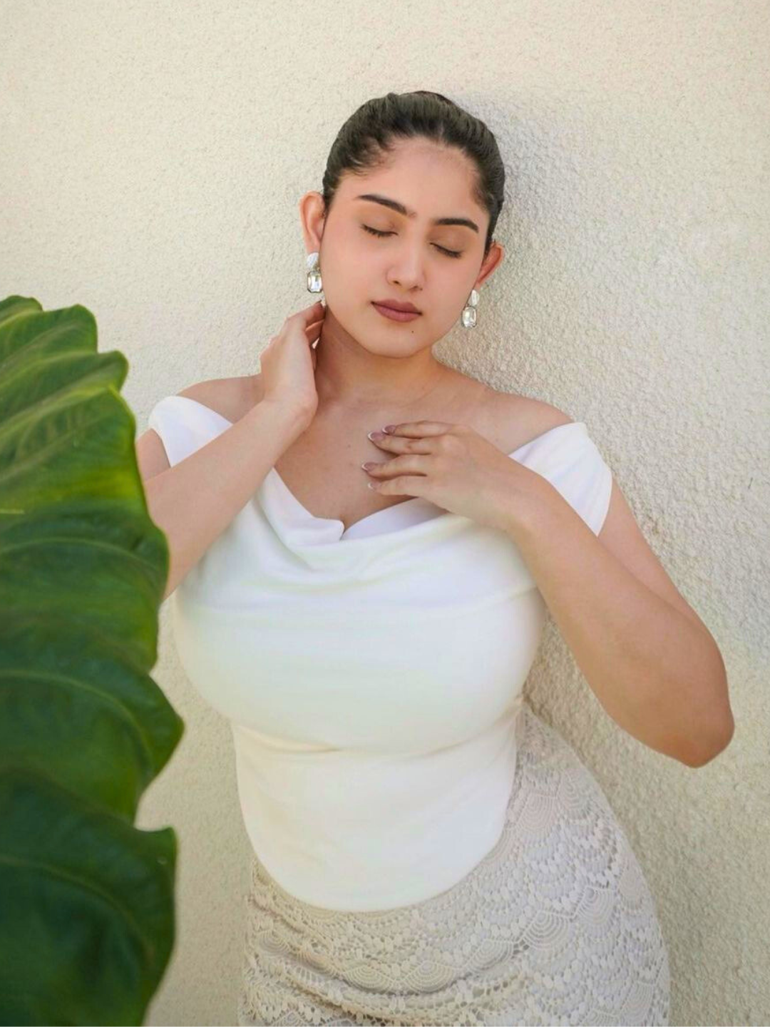 Stretchable Draped Crop Top
