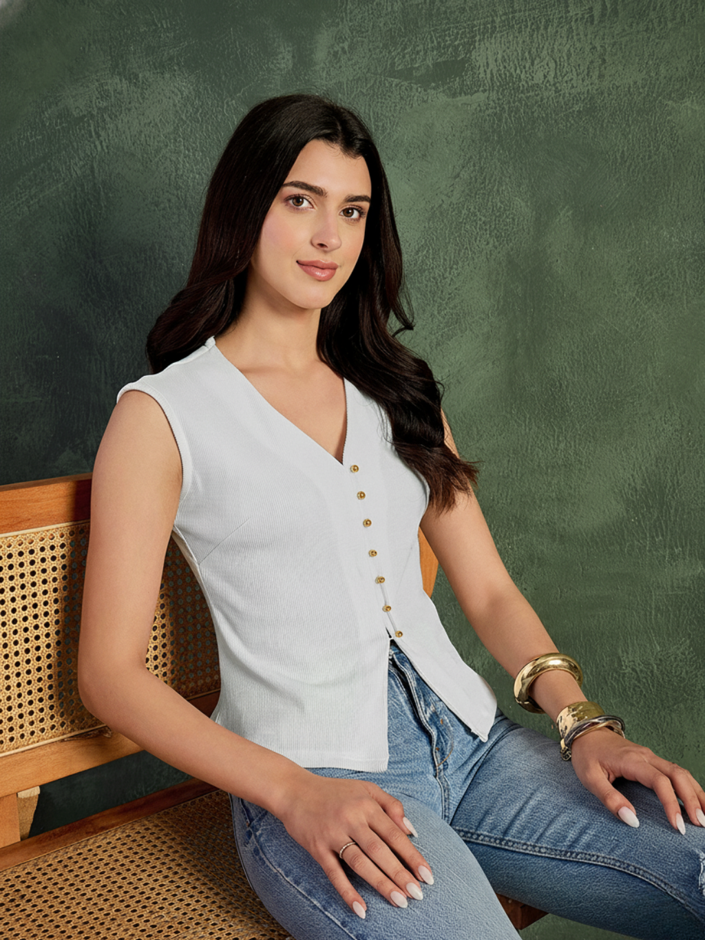 Stretchable Ribbed V-Neck Waistcoat