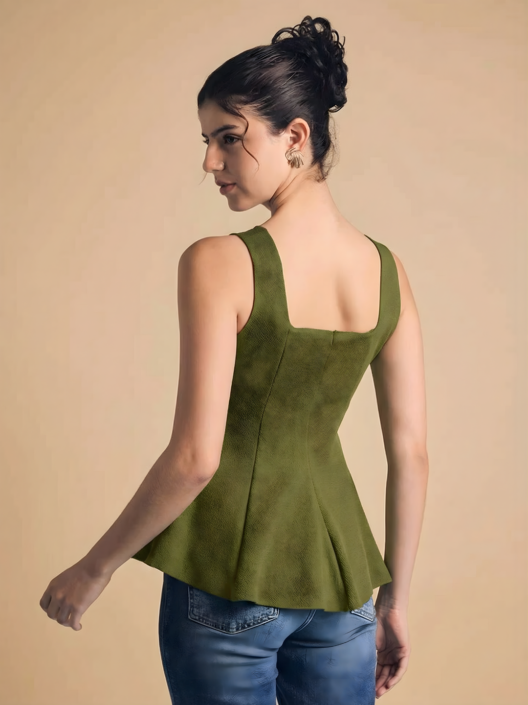 Stretchable Ribbed Peplum Top